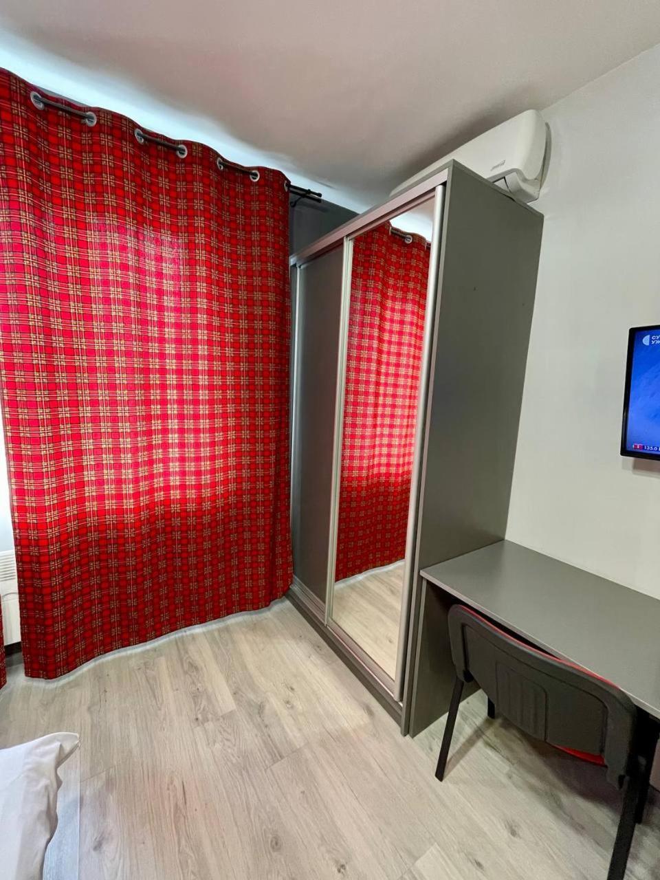 Апартаменты Yes Silver Uzhhorod Exterior photo